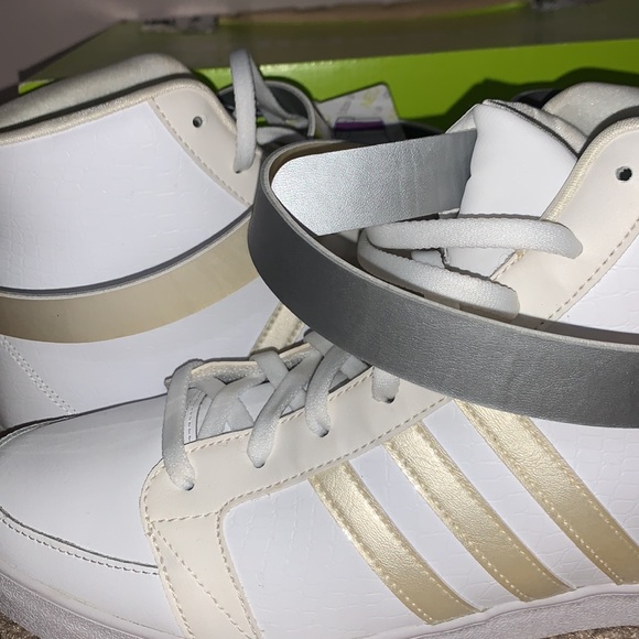 Adidas Neo. Cloudfoam Women’s size 10 white hi-tops - Picture 3 of 4